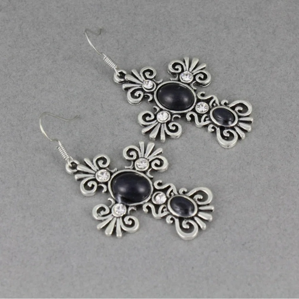 ‎Stone Cross Earrings